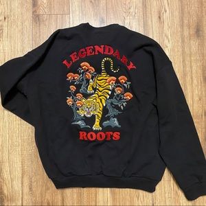 NWT Roots Tiger Crewneck